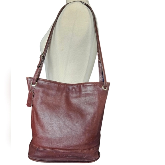 COACH | Coach Westport Leather Tote | Coach 4242 | 90s Vintage | Bucket Bag - Picture 3 of 16